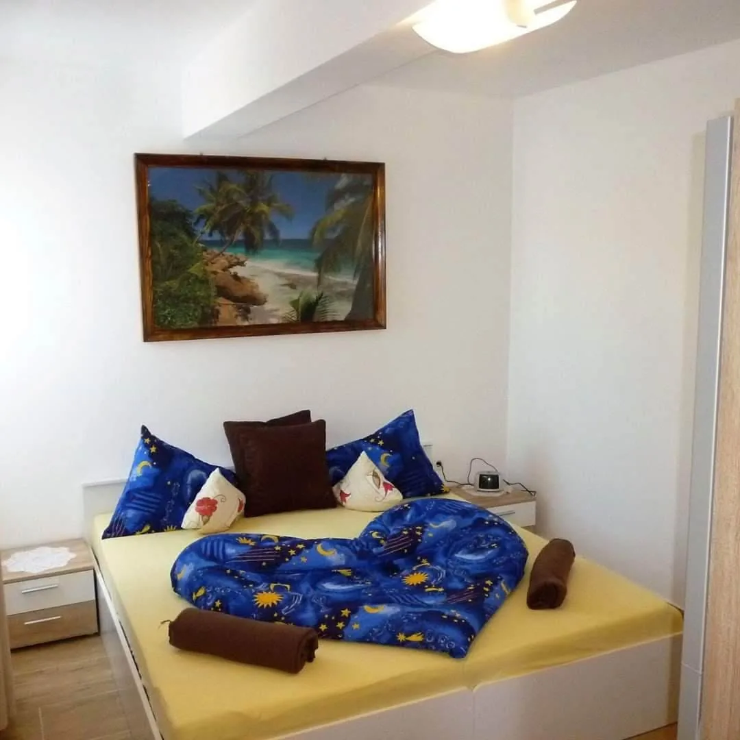 Apartman A1 — Spavaća soba i interijer 10