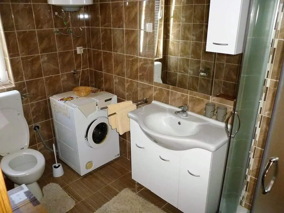 Apartman A1 — Spavaća soba i interijer 11